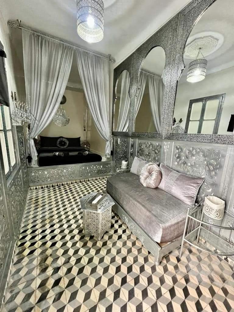 Riad 1001 Couleurs Marrakesh Exterior foto